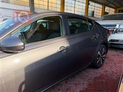 نيسان ألتيما